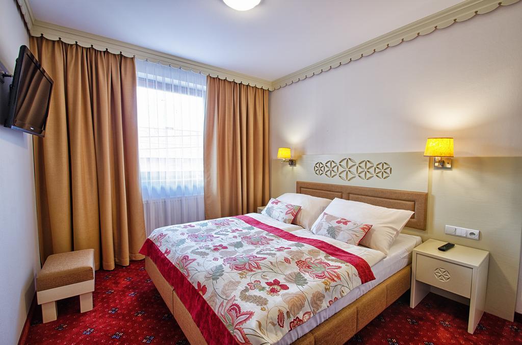 Hotel Toporów Bialka Tatrzanska Exterior foto